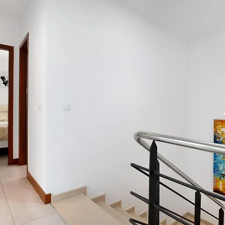 Khaleesi Villa