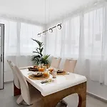 Khaleesi Villa